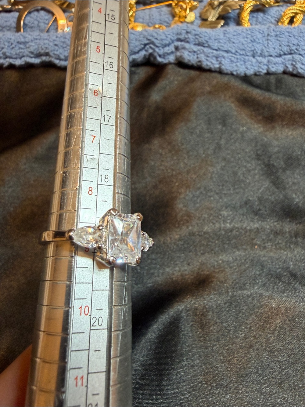Elegant Silver-Tone Clear Stone Three-Stone Ring - Picture 2 of 2